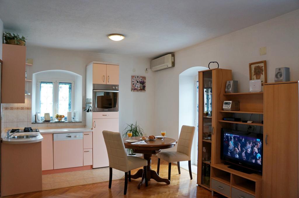 מאקרסקה Kamena Apartment & Studio מראה חיצוני תמונה