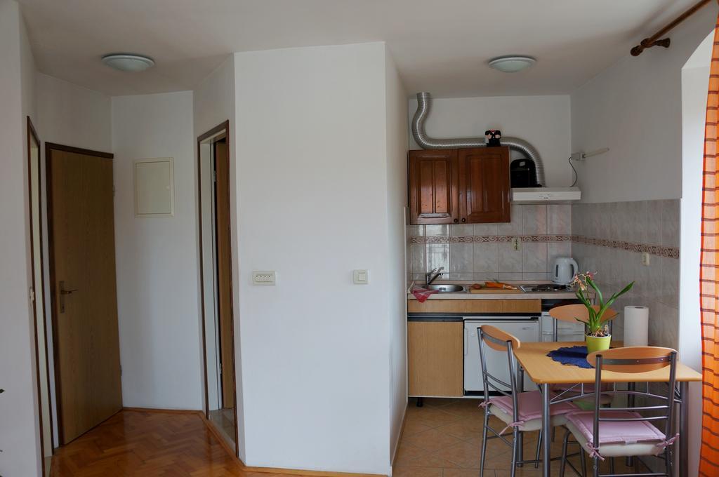 מאקרסקה Kamena Apartment & Studio מראה חיצוני תמונה